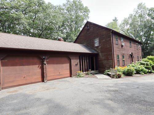  single family home sold located at 9 Country Squire Lane, Newtown, CT 06482