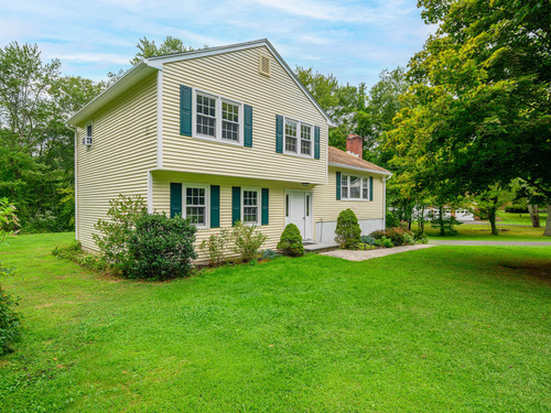  single family home sold located at 6 Joan Drive, Newtown, CT 06470