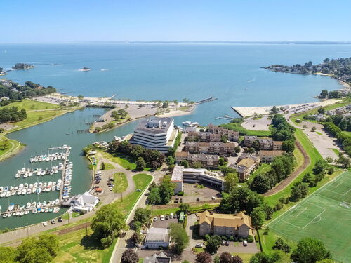  townhouse condo for sale located at 61 Seaview Avenue, apt 70, Stamford, CT 06902