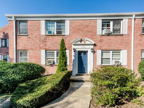  condo home sold located at 194 Seaton Road, apt 1, Stamford, CT 06902
