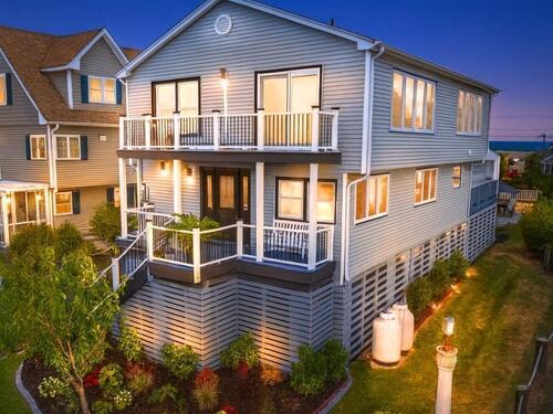  single family home for sale located at 44 Washington Parkway, Stratford, CT 06615