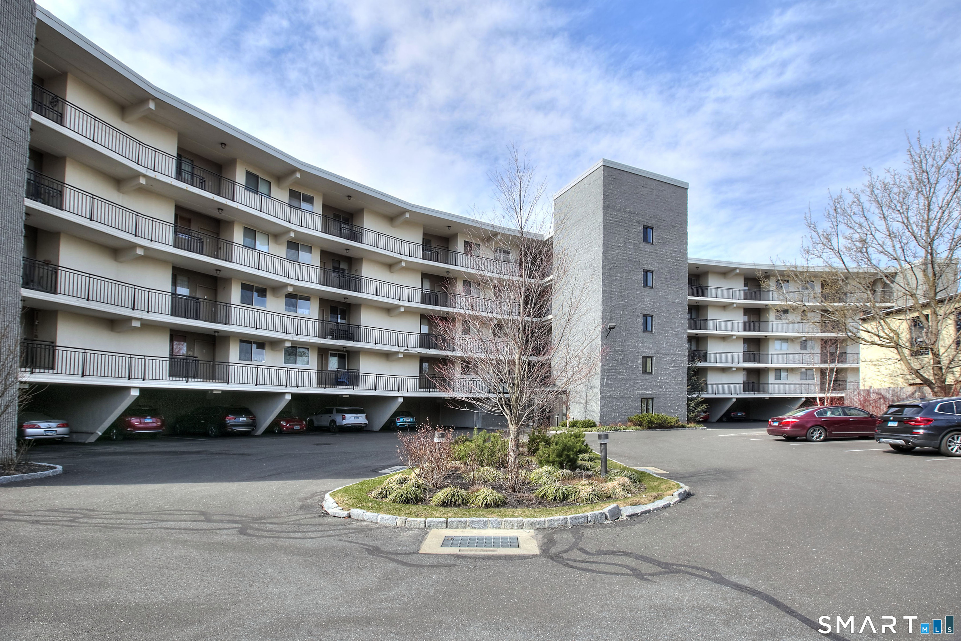 100 Seaview Avenue, 4f, Norwalk, CT 06855 | For Sale at $925,000