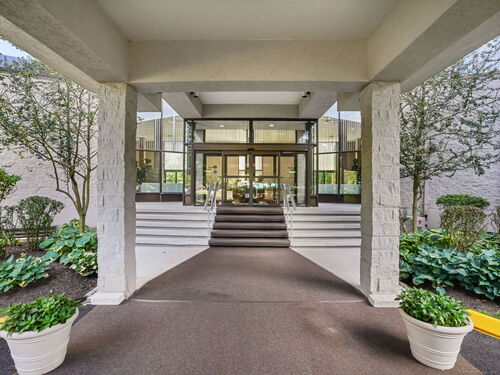  condo home sold located at 3200 Park Avenue, 7b2, Bridgeport, CT 06604