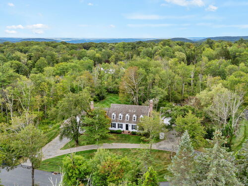  single family home for sale located at 5 Bridgeworth Lane, Sherman, CT 06784