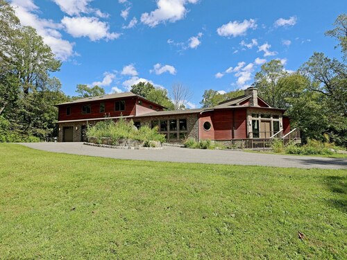 Contemporary single family home for sale located at 88 Green Lane, Ridgefield, CT 06877
