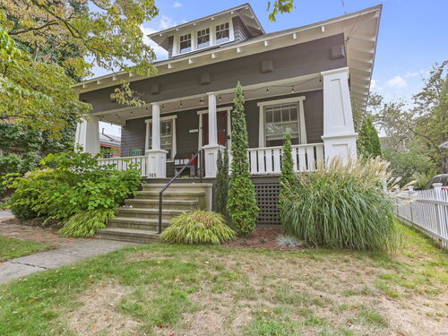  single family home for sale located at 165 Bennett Street, Bridgeport, CT 06605