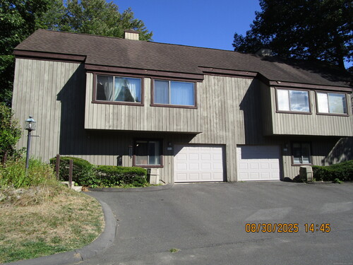  condo home for sale located at 638 Onondaga Lane, a, Stratford, CT 06614