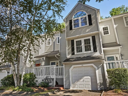  townhouse condo sold located at 19 Rivendell Drive, 19, Shelton, CT 06484