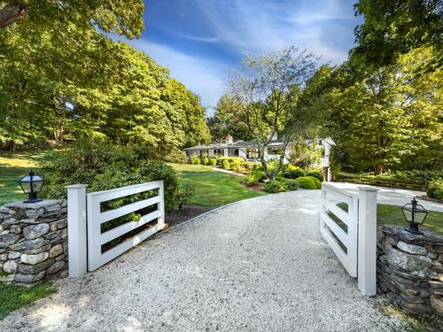  single family home for sale located at 1001 Hulls Farm Road, Fairfield, CT 06890