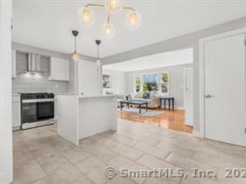  single family home sold located at 261 High Street, Fairfield, CT 06824