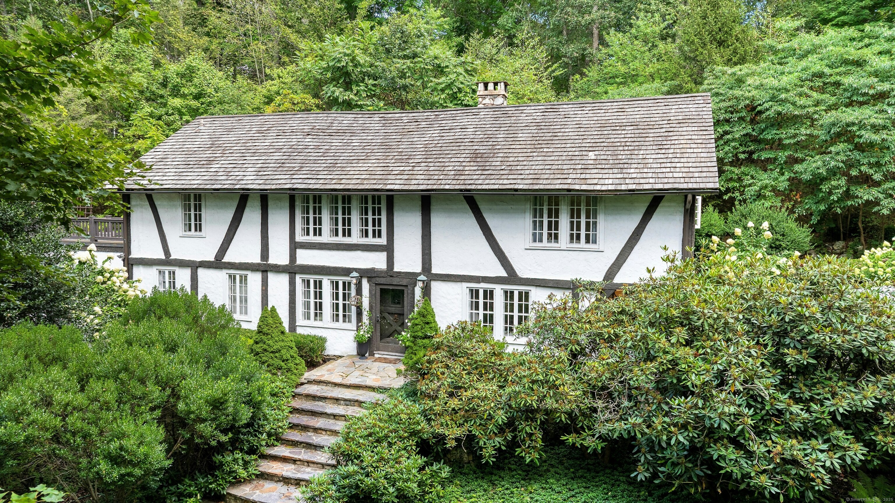 736 Old Stamford Road, New Canaan, CT 06840 | For Sale at $1,650,000