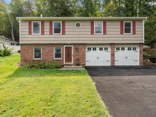  single family home for sale located at 82 Lakeview Terrace, Newtown, CT 06482