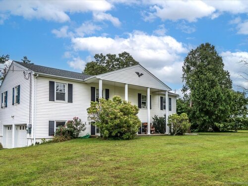 single family home sold located at 11 Surrey Drive, Brookfield, CT 06804