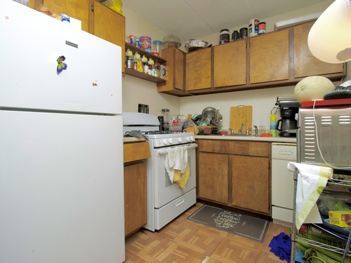  condo home for sale located at 27 Northill Street, apt 3a, Stamford, CT 06907
