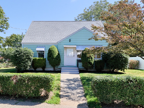  single family home sold located at 1055 Stratford Road, Stratford, CT 06615