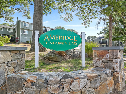  condo home for sale located at 547 Vincellette Street, 547, Bridgeport, CT 06606