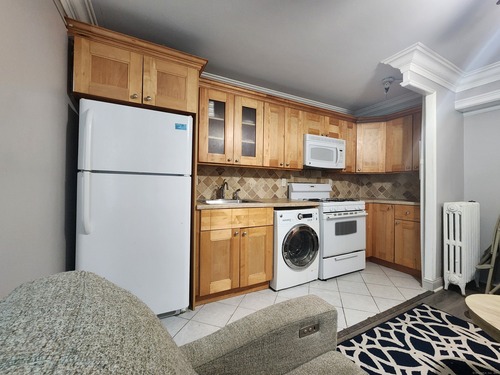  co-op home for sale located at 361 Granfield Avenue, bldg 8, a, Bridgeport, CT 06610