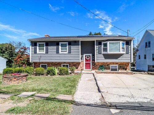  single family home sold located at 5 Staples Street, Danbury, CT 06810