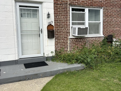  co-op home sold located at 253 Court D Court, 253, Bridgeport, CT 06610