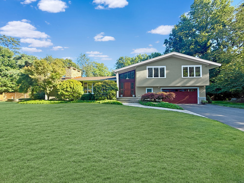 Waterfront contemporary single family home sold located at 5 Dancing Bear Road, Norwalk, CT 06853