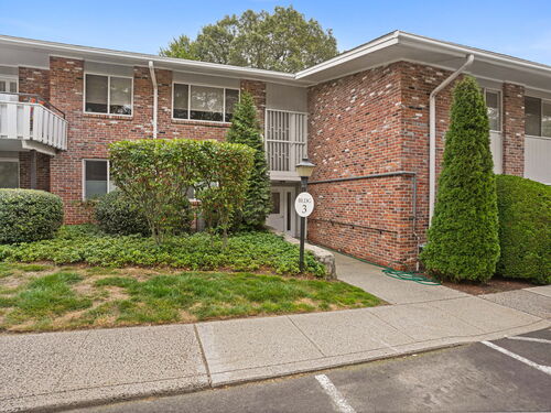  condo home sold located at 56 Southport Woods Drive, 56, Fairfield, CT 06890