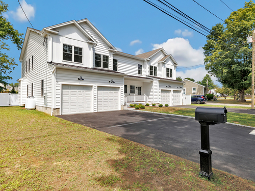 New construction townhouse condo sold located at 152 Roseville Street, Fairfield, CT 06825
