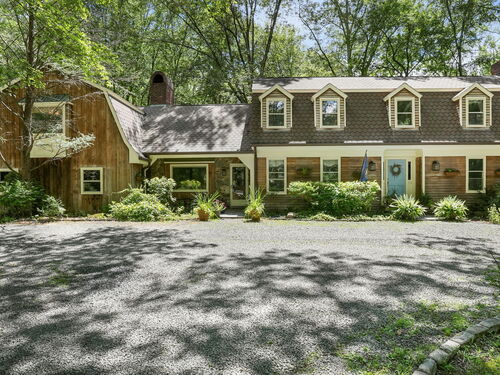  single family home for sale located at 100 Honeysuckle Hill Lane, Easton, CT 06612