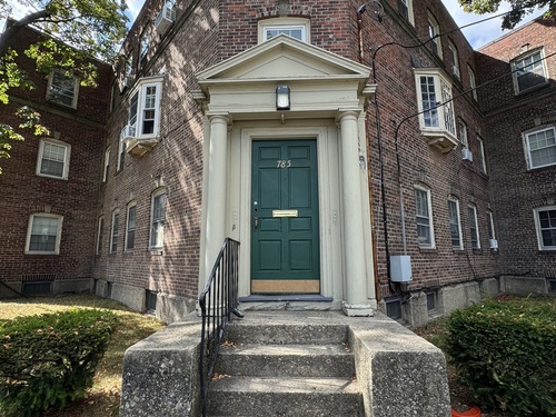  co-op home for sale located at 785 Connecticut Avenue, 2, Bridgeport, CT 06607