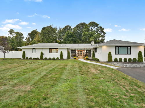  single family home for sale located at 4 Old Farm Road, New Fairfield, CT 06812