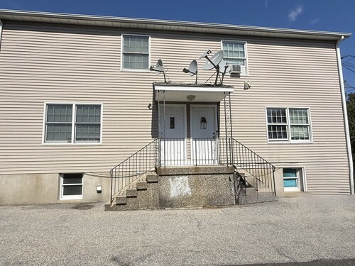  multi family home for sale located at 31 Waterbury Avenue, Stamford, CT 06902