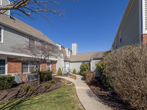  townhouse condo for sale located at 19 Prospect Ridge, apt 14, Ridgefield, CT 06877