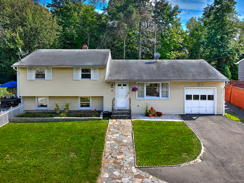  single family home sold located at 225 Papermill Lane, Fairfield, CT 06824