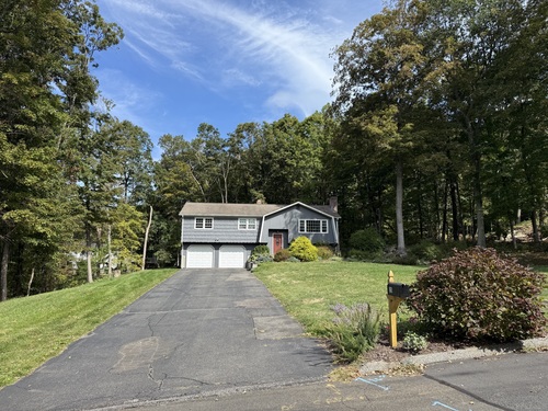  single family home sold located at 15 Sycamore Drive, Shelton, CT 06484