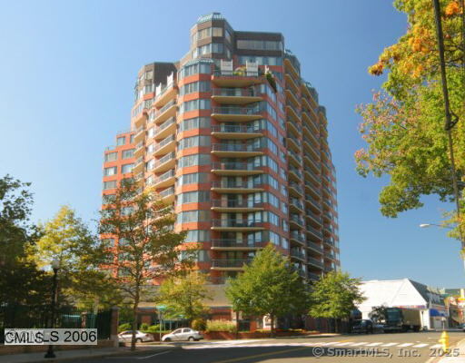 25 Forest Street, 8c, Stamford, CT 06901 | Sold at $385,000