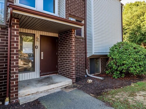  condo home sold located at 7 Padanaram Road, d98, Danbury, CT 06811