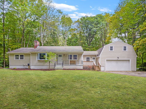 single family home sold located at 28 Bradley Lane, Newtown, CT 06482