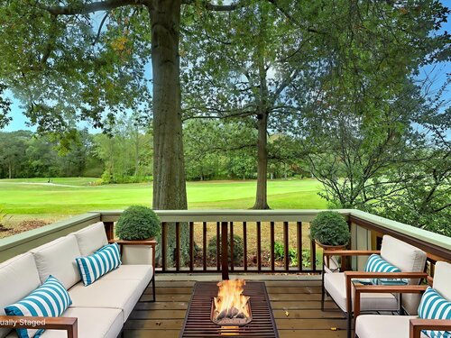  condo home for sale located at 195 Bayfield Lane, a, Stratford, CT 06614