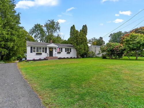  single family home for sale located at 40 North Street, Ridgefield, CT 06877