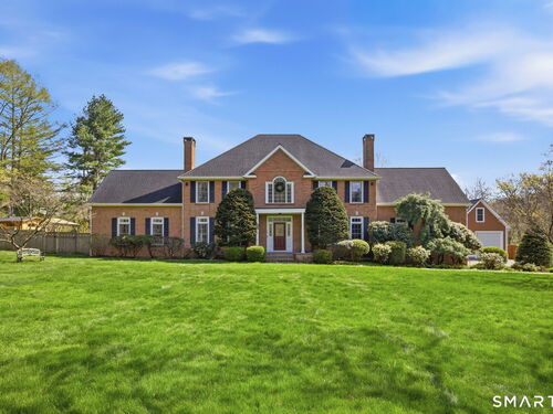  single family home for sale located at 16 Robin Hood Lane, Easton, CT 06612