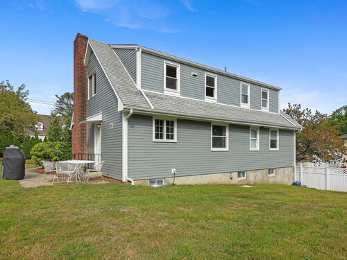  single family home for sale located at 8 Reynolds Place, Greenwich, CT 06831