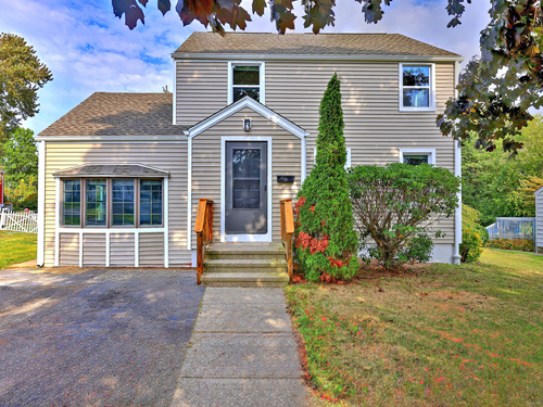  single family home for sale located at 100 Matthew Drive, Stratford, CT 06614