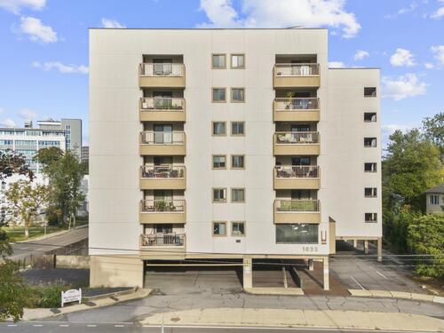  condo home for sale located at 1633 Washington Boulevard, apt 5h, Stamford, CT 06902