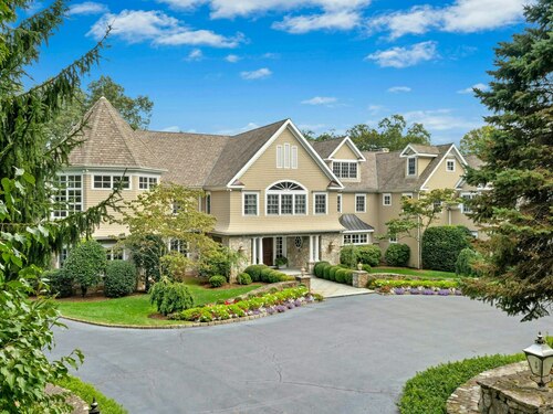  single family home for sale located at 76 Lords Highway, Weston, CT 06883