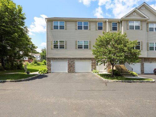  townhouse condo for sale located at 27 Riverview Court, 27, Brookfield, CT 06804