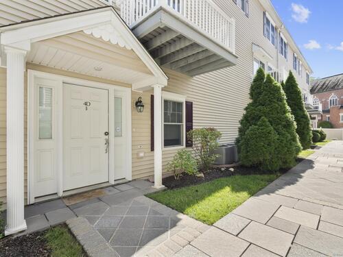  townhouse condo for sale located at 160 Glenbrook Road, 4d, Stamford, CT 06902