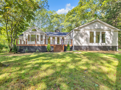 Waterfront single family home sold located at 4 Aspetuck Lane, Weston, CT 06883