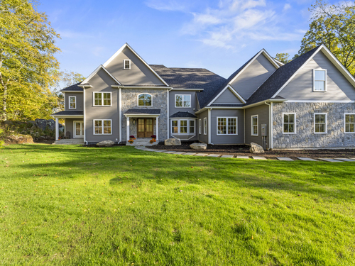  single family home for sale located at 5 Vona Way, Newtown, CT 06470