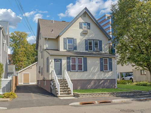  multi family home for sale located at 45 Pleasant Street, Stamford, CT 06901