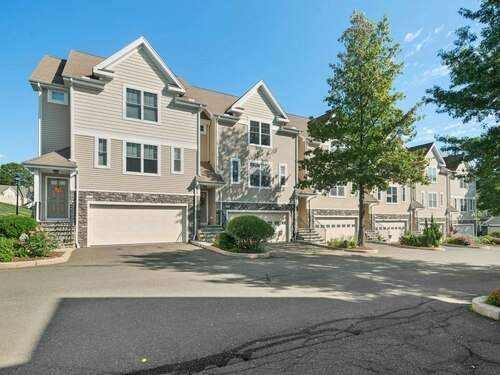  townhouse condo for sale located at 179 Remy Court, 179, Shelton, CT 06484