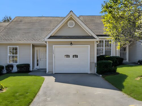  townhouse condo for sale located at 123 Louis Hill Road, 123, Newtown, CT 06482